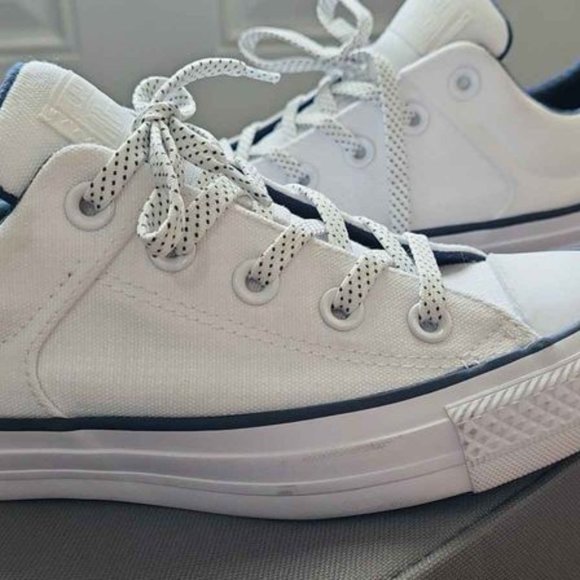 CONVERSE CHUCK TAYLOR ALL STAR HIGH STREET LOW TOP WHITE/NAVY/WHITE - Picture 3 of 3